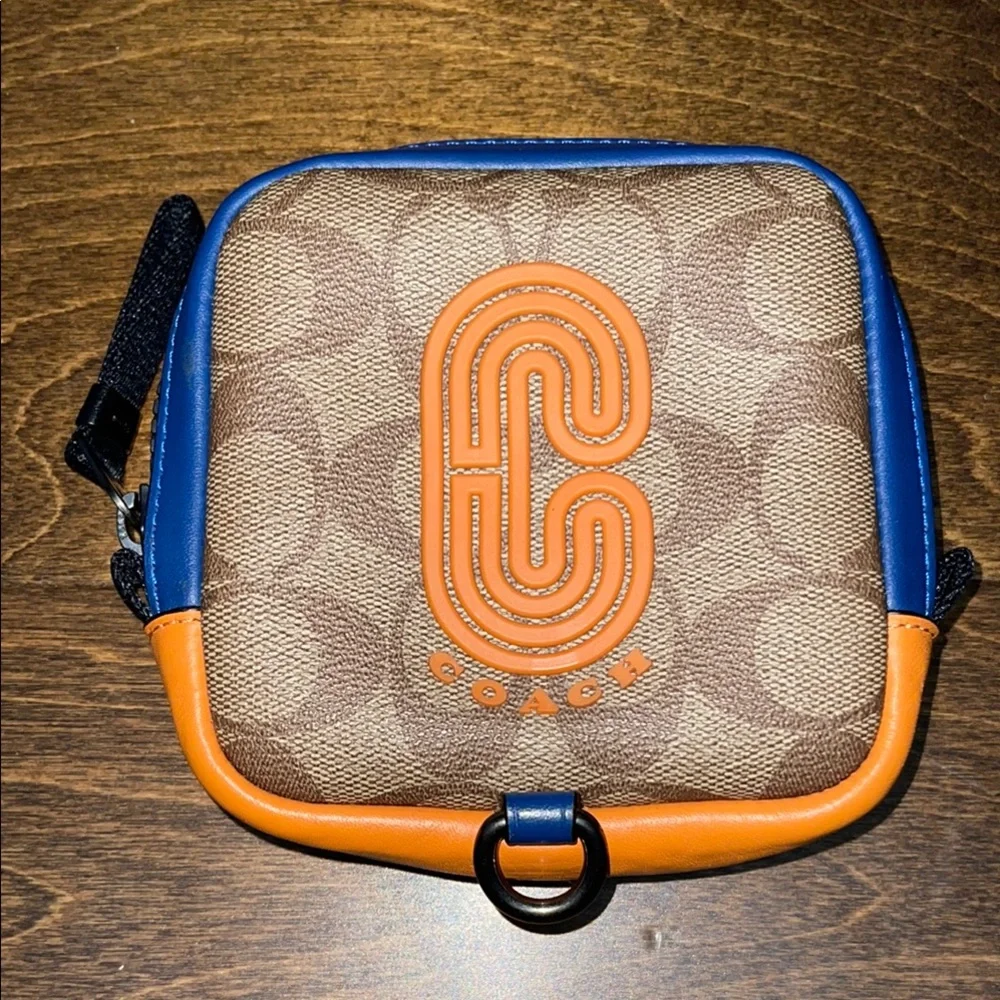 Coach Square Hybrid Pouch - Picture 1 of 7